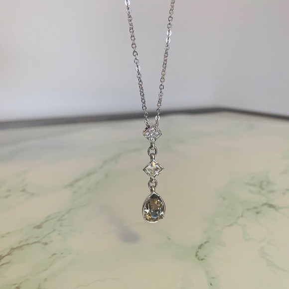 Swarovski Necklace - Picture 4 of 4